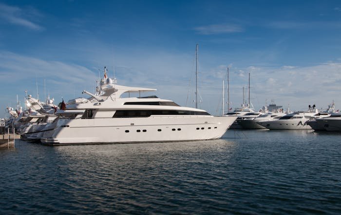 top catamaran and yacht charter companies in caribbean