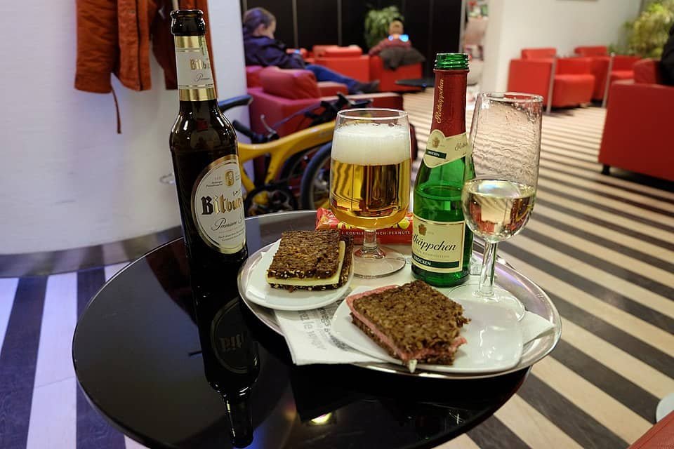 Top 8 Airport Lounges at Barcelona El Prat Airport