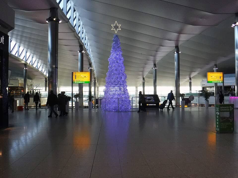 top 10 busiest airport in europe