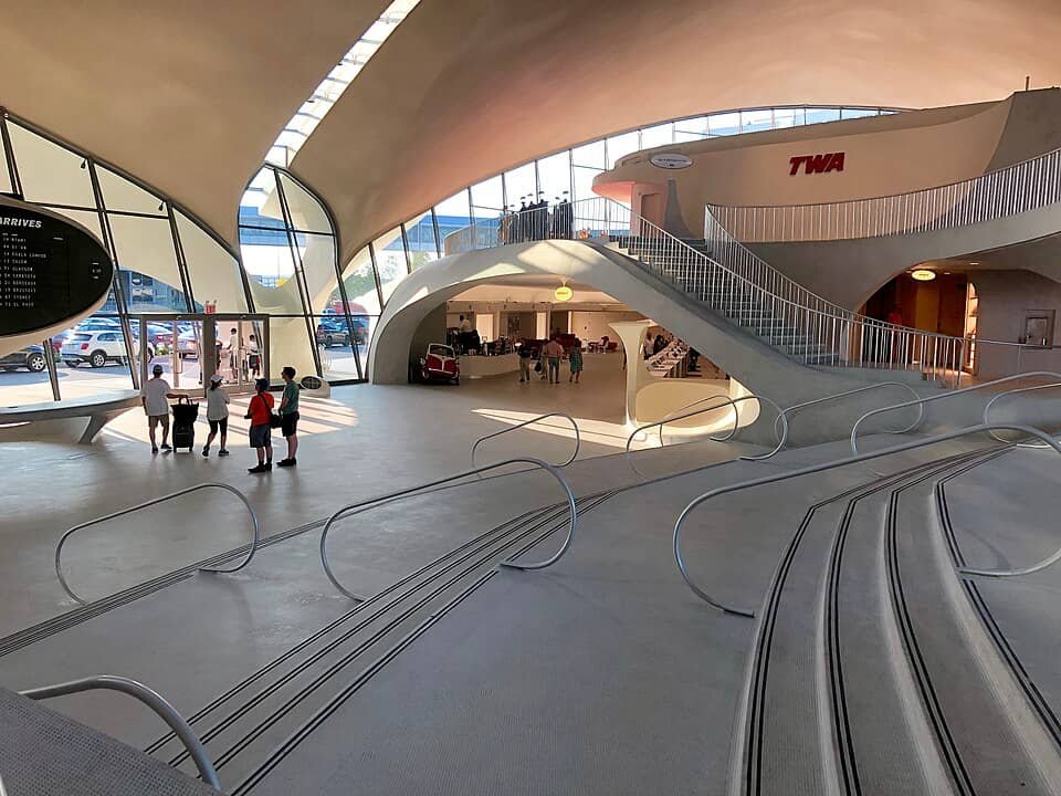 Top 10 Busiest Airports in the World for Long-Haul Flights – September 2025