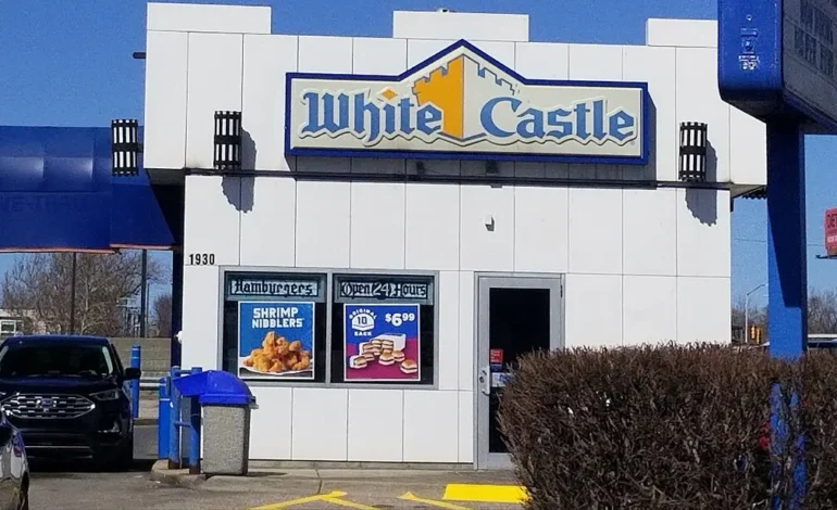 White Castle Launches Its First Automated Food Kiosk at Boston Airport