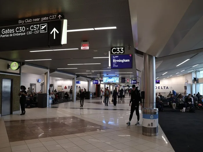 America’s 10 Busiest Airports: What Makes Them Major Travel Hubs